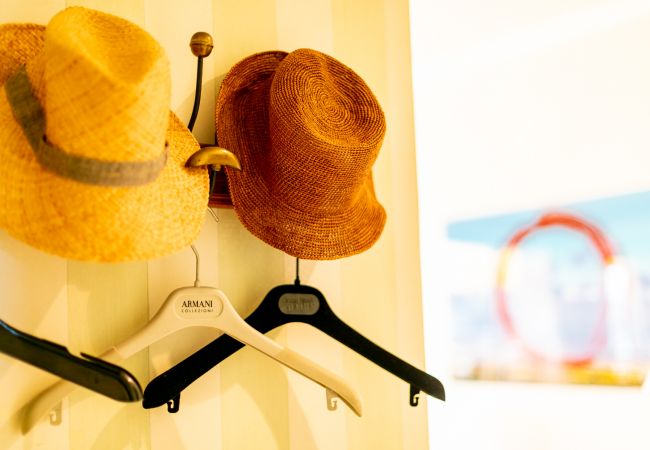 Апартаменты на Juan-les-Pins - LE CHATEAU DE LA PINEDE By Riviera Holiday Homes Апартаменты на Juan-les-Pins - LE CHATEAU DE LA PINEDE By Riviera Holiday Homes