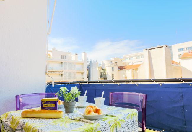 Апартаменты на Nice - MASSENET PIETONNE Quartier Carre d'Or by Riviera Holiday Homes Апартаменты на Nice - MASSENET PIETONNE Quartier Carre d'Or by Riviera Holiday Homes