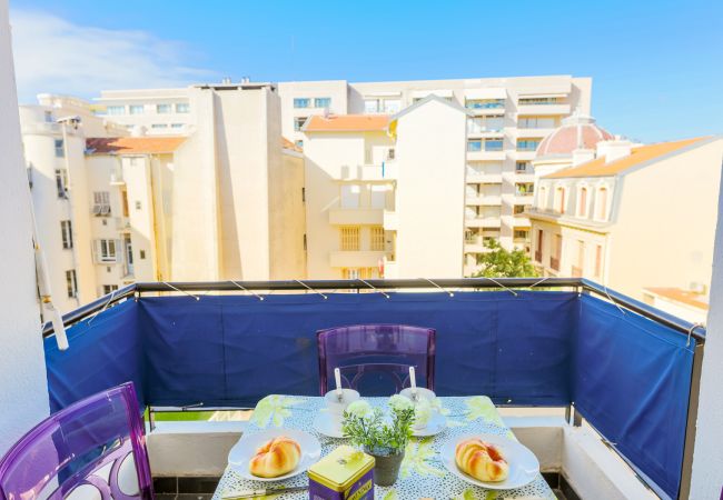 Апартаменты на Nice - MASSENET PIETONNE Quartier Carre d'Or by Riviera Holiday Homes Апартаменты на Nice - MASSENET PIETONNE Quartier Carre d'Or by Riviera Holiday Homes