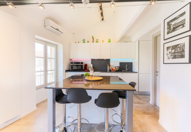 Апартаменты на Nice - THE LIBERTY By Riviera Holiday Homes  Апартаменты на Nice - THE LIBERTY By Riviera Holiday Homes