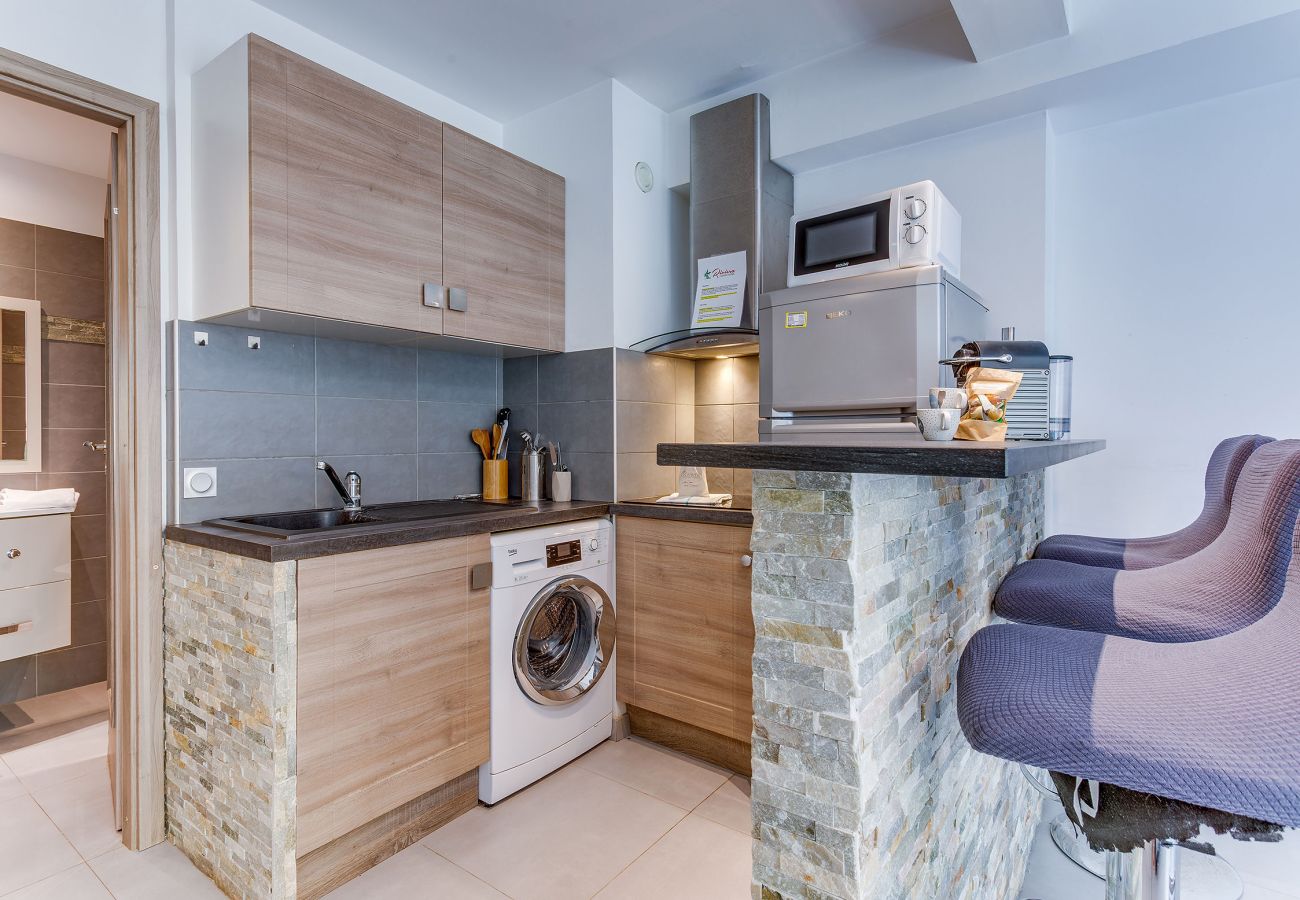 Апартаменты на Ницца / Nice - SUEDE 2 - AP4208 By Riviera Holiday Homes
