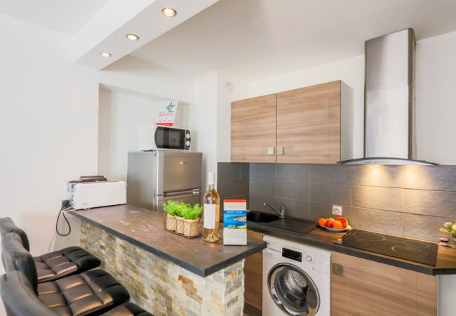 Апартаменты на Nice - SUEDE 3 By Riviera Holiday Homes Апартаменты на Nice - SUEDE 3 By Riviera Holiday Homes