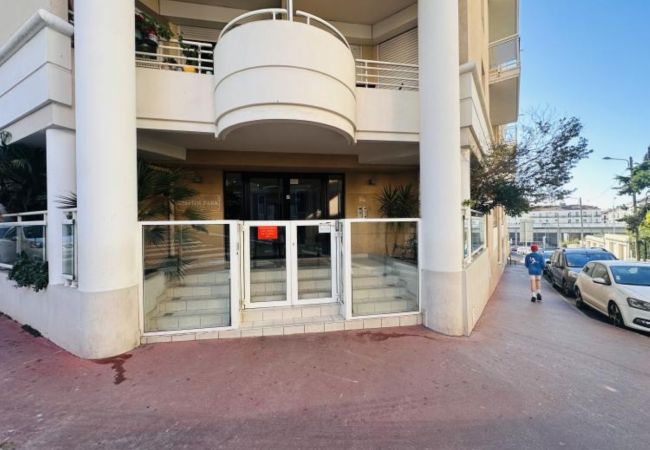 Апартаменты на Cannes - BRISTOL PARK By RIVIERA HOLIDAY HOMES Апартаменты на Cannes - BRISTOL PARK By RIVIERA HOLIDAY HOMES