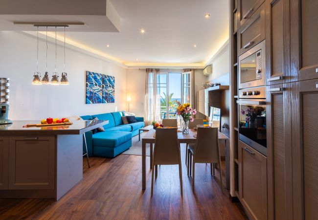 Апартаменты на Nice - BAMBOO PLAGE AP4220 by Riviera Holiday Homes  Апартаменты на Nice - BAMBOO PLAGE AP4220 by Riviera Holiday Homes