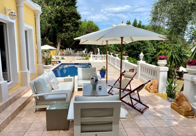 Вилла на Ницца / Nice - VILLA OASIS By Riviera Holiday Homes