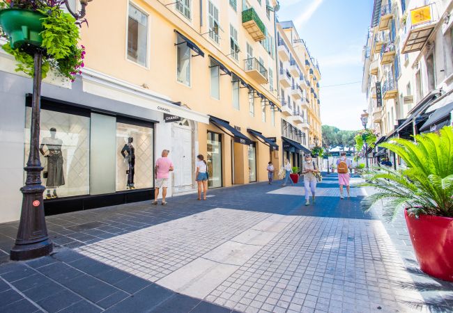 Апартаменты на Nice - PARADISIO 2 BY RIVIERA HOLIDAY HOMES Апартаменты на Nice - PARADISIO 2 BY RIVIERA HOLIDAY HOMES