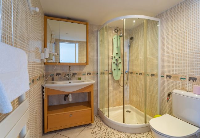 Вилла на Mandelieu-la-Napoule - VILLA JUSTINE VI4239 By Riviera Holiday Homes Вилла на Mandelieu-la-Napoule - VILLA JUSTINE VI4239 By Riviera Holiday Homes