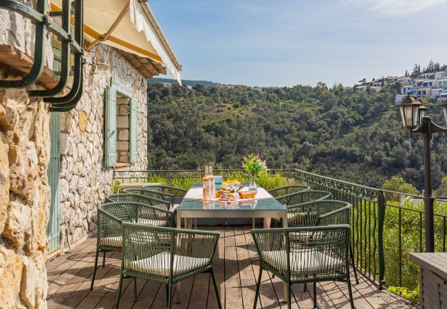 Вилла на Mandelieu-la-Napoule - VILLA JUSTINE VI4239 By Riviera Holiday Homes Вилла на Mandelieu-la-Napoule - VILLA JUSTINE VI4239 By Riviera Holiday Homes