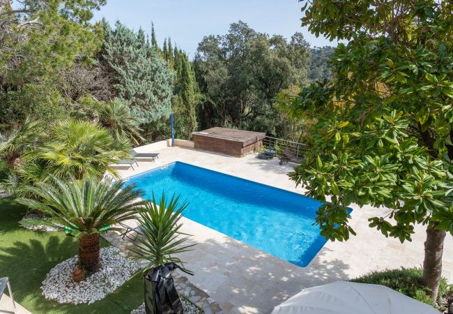 Вилла на Mandelieu-la-Napoule - VILLA JUSTINE VI4239 By Riviera Holiday Homes Вилла на Mandelieu-la-Napoule - VILLA JUSTINE VI4239 By Riviera Holiday Homes