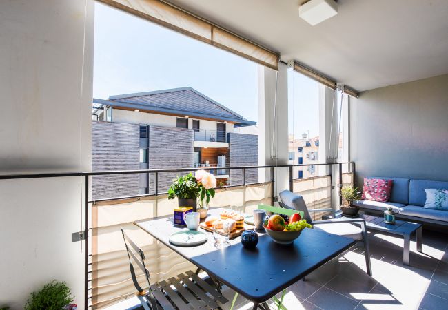 Апартаменты на Nice - VICTOR  HUGO II Appartement moderne avec terrasse by Riviera Holiday Homes Апартаменты на Nice - VICTOR  HUGO II Appartement moderne avec terrasse by Riviera Holiday Homes