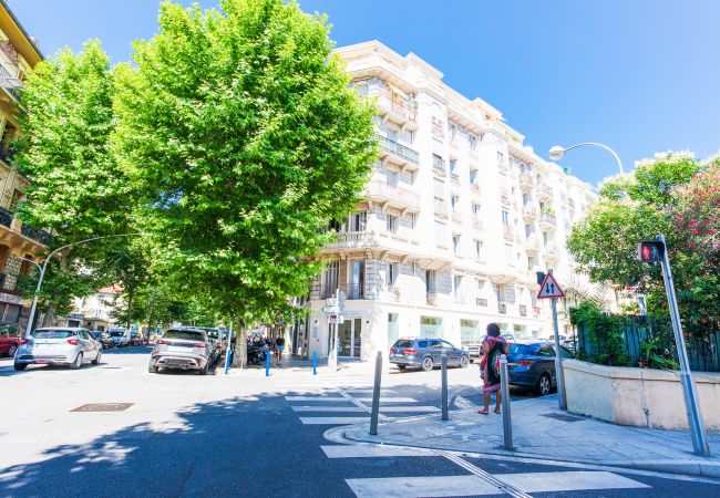 Апартаменты на Ницца / Nice - COSY GARNIER by Riviera Holiday Homes 