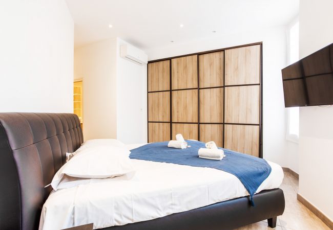 Апартаменты на Nice - MASSENA By Riviera Holiday Homes Апартаменты на Nice - MASSENA By Riviera Holiday Homes