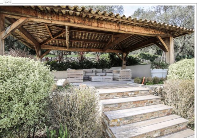 Вилла на Châteauneuf-Grasse - Villa Ock en Bourg - Etoiles du Sud Вилла на Châteauneuf-Grasse - Villa Ock en Bourg - Etoiles du Sud