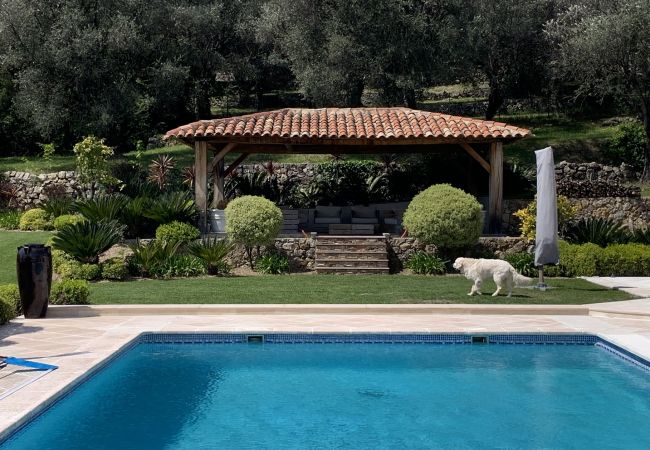 Вилла на Châteauneuf-Grasse - Villa Ock en Bourg - Etoiles du Sud Вилла на Châteauneuf-Grasse - Villa Ock en Bourg - Etoiles du Sud