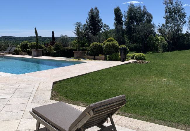 Вилла на Châteauneuf-Grasse - Villa Ock en Bourg - Etoiles du Sud Вилла на Châteauneuf-Grasse - Villa Ock en Bourg - Etoiles du Sud