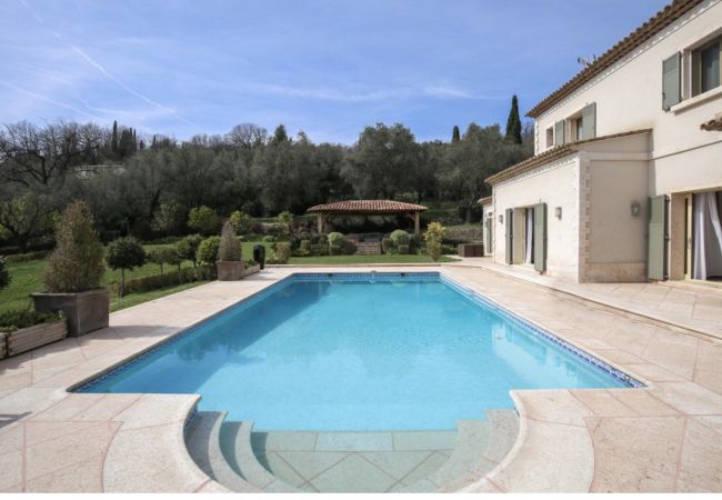 Вилла на Châteauneuf-Grasse - Villa Ock en Bourg - Etoiles du Sud Вилла на Châteauneuf-Grasse - Villa Ock en Bourg - Etoiles du Sud