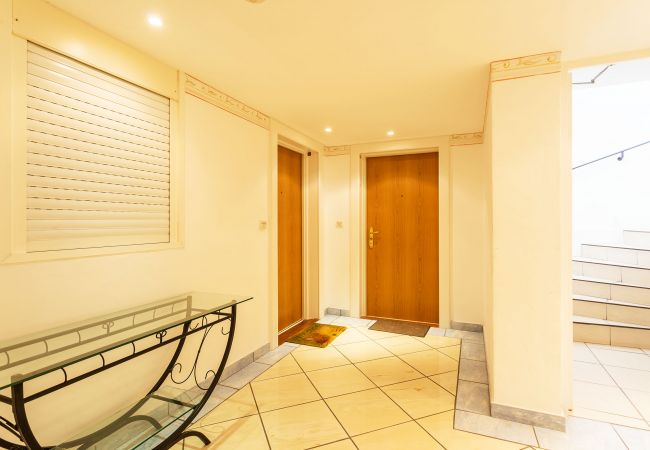 Апартаменты на Eze - EZE VISTA By Riviera Holiday Homes  Апартаменты на Eze - EZE VISTA By Riviera Holiday Homes