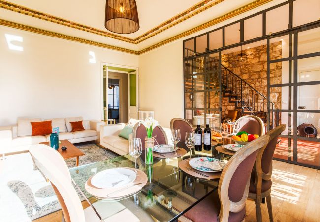 Апартаменты на Nice - LE PALAZZO By Riviera Holiday Homes, Nice Апартаменты на Nice - LE PALAZZO By Riviera Holiday Homes, Nice