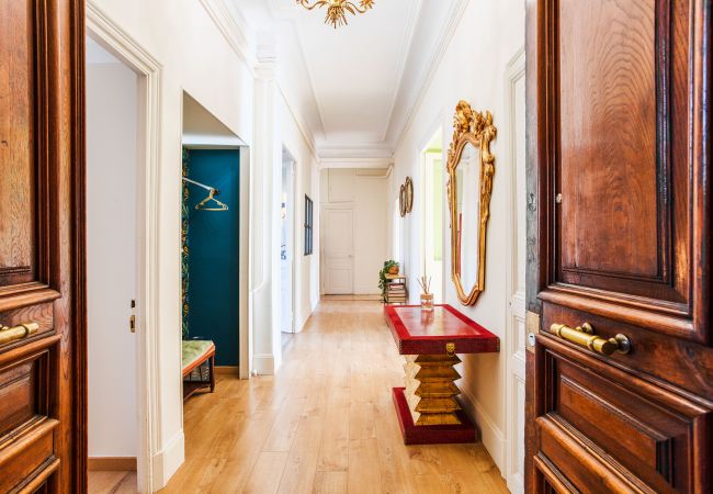 Апартаменты на Nice - LE PALAZZO By Riviera Holiday Homes, Nice Апартаменты на Nice - LE PALAZZO By Riviera Holiday Homes, Nice