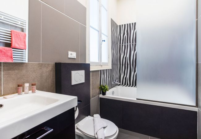 Апартаменты на Nice - LE PALAZZO By Riviera Holiday Homes, Nice Апартаменты на Nice - LE PALAZZO By Riviera Holiday Homes, Nice