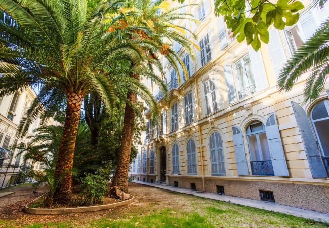 Апартаменты на Ницца / Nice - LE PALAZZO By Riviera Holiday Homes, Nice