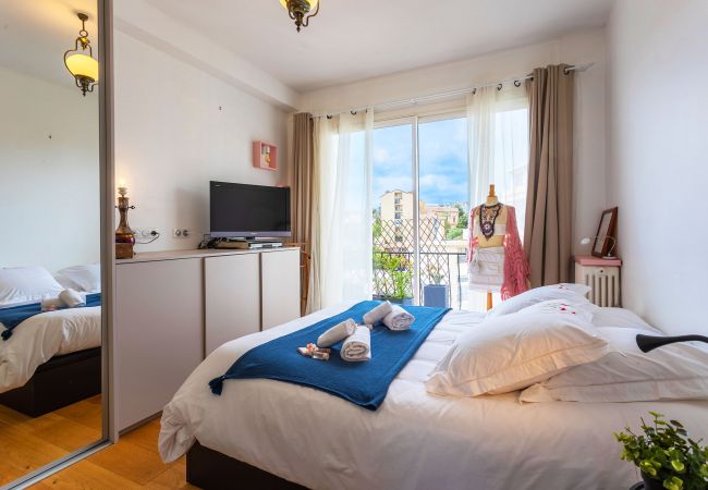 Апартаменты на Nice - LE FRANCE By Riviera Holiday Homes Апартаменты на Nice - LE FRANCE By Riviera Holiday Homes