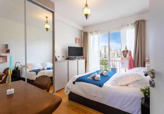 Апартаменты на Nice - LE FRANCE By Riviera Holiday Homes Апартаменты на Nice - LE FRANCE By Riviera Holiday Homes