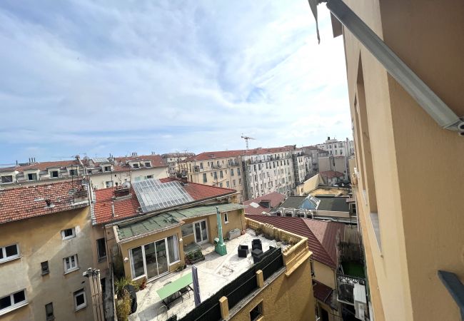 Квартира-студия на Nice - URBAN AP4346 By Riviera Holiday Homes  Квартира-студия на Nice - URBAN AP4346 By Riviera Holiday Homes