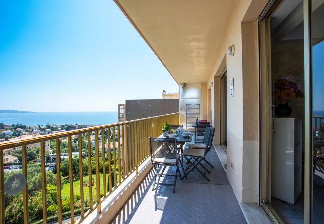 Апартаменты на Nice - GRAND SOLEIL By Riviera Holiday Homes Апартаменты на Nice - GRAND SOLEIL By Riviera Holiday Homes