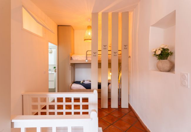 Квартира-студия на Вильфранш-сюр-Мер -  L'ALBINI AP4372 By Riviera Holiday Homes