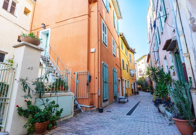 Апартаменты на Villefranche-sur-Mer -  VOLTI ON THE BAY AP4386 By Riviera Holiday Homes  Апартаменты на Villefranche-sur-Mer -  VOLTI ON THE BAY AP4386 By Riviera Holiday Homes