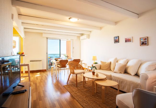 Апартаменты на Ницца / Nice -  LE JARDIN BLEU AP4388 By Riviera Holiday Homes 
