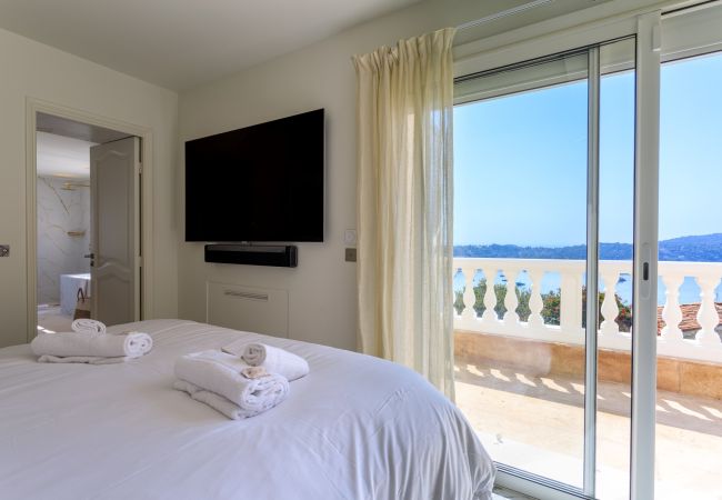 Вилла на Villefranche-sur-Mer - VILLA  BELLE VUE VI4394 By Riviera Holiday Homes Вилла на Villefranche-sur-Mer - VILLA  BELLE VUE VI4394 By Riviera Holiday Homes