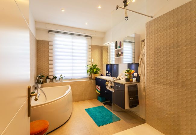 Апартаменты на Nice - LE LAFAYETTE AP4410 By Riviera Holiday Homes  Апартаменты на Nice - LE LAFAYETTE AP4410 By Riviera Holiday Homes