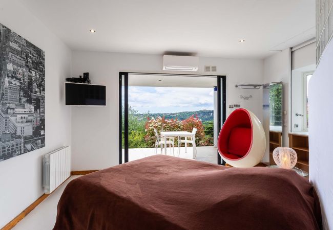 Вилла на Nice - Villa ADRIANA VI4411 By Riviera Holiday Homes Вилла на Nice - Villa ADRIANA VI4411 By Riviera Holiday Homes