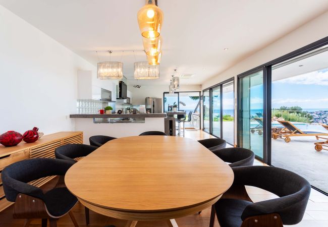 Вилла на Nice - Villa ADRIANA VI4411 By Riviera Holiday Homes Вилла на Nice - Villa ADRIANA VI4411 By Riviera Holiday Homes