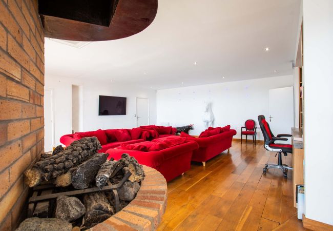 Вилла на Nice - Villa ADRIANA VI4411 By Riviera Holiday Homes Вилла на Nice - Villa ADRIANA VI4411 By Riviera Holiday Homes