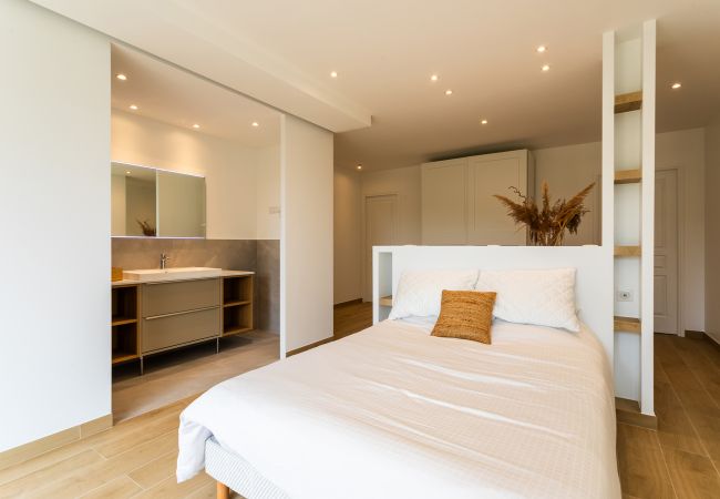 Вилла на Nice - VILLA NIDAZUR VI4413 By Riviera Holiday Homes Вилла на Nice - VILLA NIDAZUR VI4413 By Riviera Holiday Homes