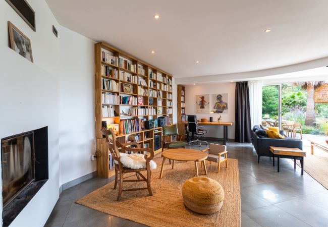 Вилла на Nice - VILLA NIDAZUR VI4413 By Riviera Holiday Homes Вилла на Nice - VILLA NIDAZUR VI4413 By Riviera Holiday Homes