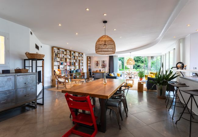 Вилла на Nice - VILLA NIDAZUR VI4413 By Riviera Holiday Homes Вилла на Nice - VILLA NIDAZUR VI4413 By Riviera Holiday Homes