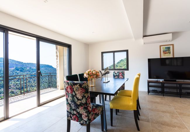 Вилла на La Turbie - LA TURBIE VISTA VI4422 By Riviera Holiday Home Вилла на La Turbie - LA TURBIE VISTA VI4422 By Riviera Holiday Home