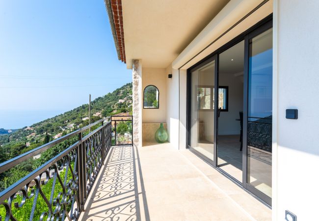 Вилла на La Turbie - LA TURBIE VISTA VI4422 By Riviera Holiday Home Вилла на La Turbie - LA TURBIE VISTA VI4422 By Riviera Holiday Home