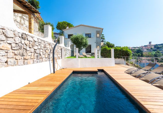 Вилла на La Turbie - LA TURBIE VISTA VI4422 By Riviera Holiday Home Вилла на La Turbie - LA TURBIE VISTA VI4422 By Riviera Holiday Home