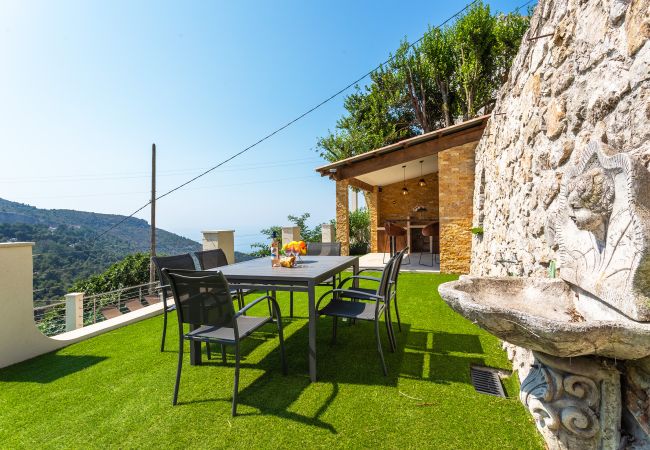 Вилла на La Turbie - LA TURBIE VISTA VI4422 By Riviera Holiday Home Вилла на La Turbie - LA TURBIE VISTA VI4422 By Riviera Holiday Home