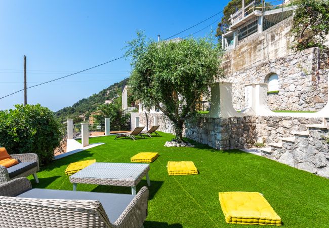 Вилла на La Turbie - LA TURBIE VISTA VI4422 By Riviera Holiday Home Вилла на La Turbie - LA TURBIE VISTA VI4422 By Riviera Holiday Home