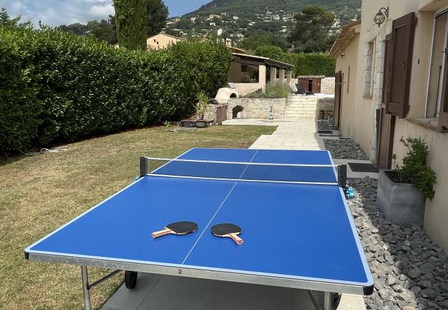 Вилла на Vence - VILLA LA LOUBIANE VI4428 By Riviera Holiday Homes Вилла на Vence - VILLA LA LOUBIANE VI4428 By Riviera Holiday Homes