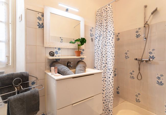 Апартаменты на Villefranche-sur-Mer - ESCALINADA II AP4433 by Riviera Holiday Homes  Апартаменты на Villefranche-sur-Mer - ESCALINADA II AP4433 by Riviera Holiday Homes