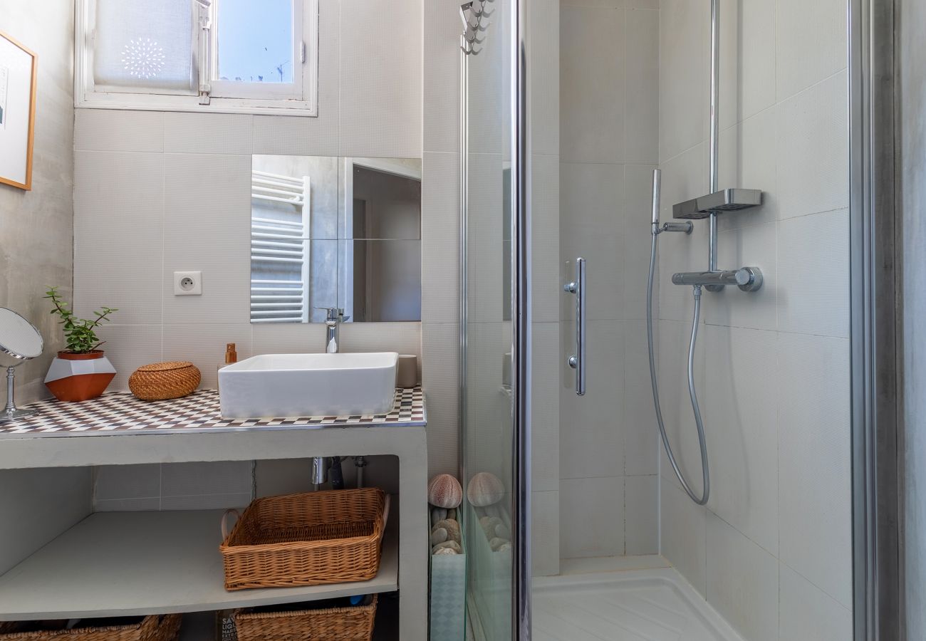 Апартаменты на Ницца / Nice - Les Orangers AP4458 by Riviera Holiday Homes