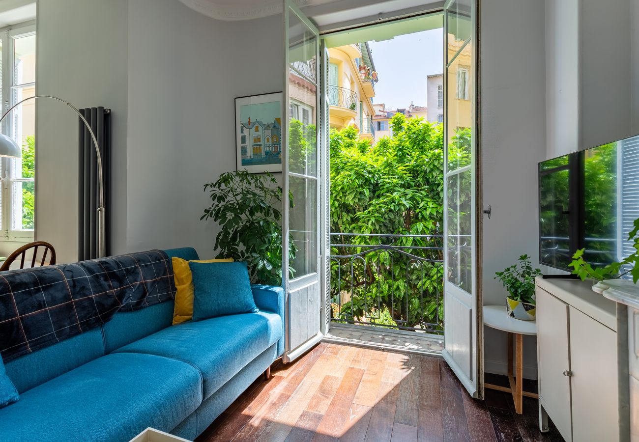 Апартаменты на Ницца / Nice - Les Orangers AP4458 by Riviera Holiday Homes