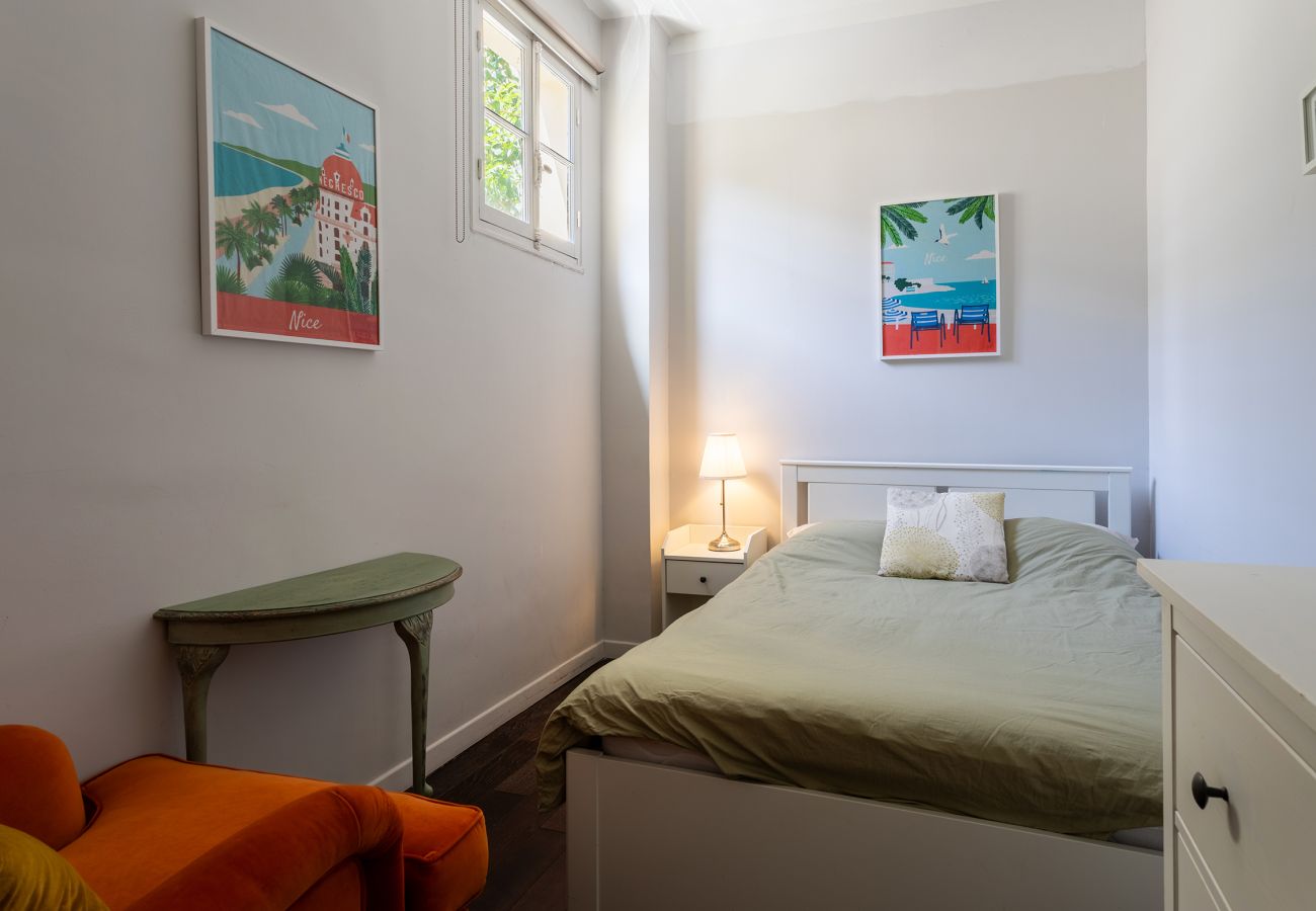 Апартаменты на Ницца / Nice - Les Orangers AP4458 by Riviera Holiday Homes